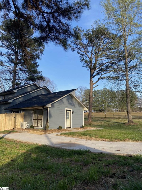 Property image 2 at 201 Duncan Road, Travelers Rest, SC 29690