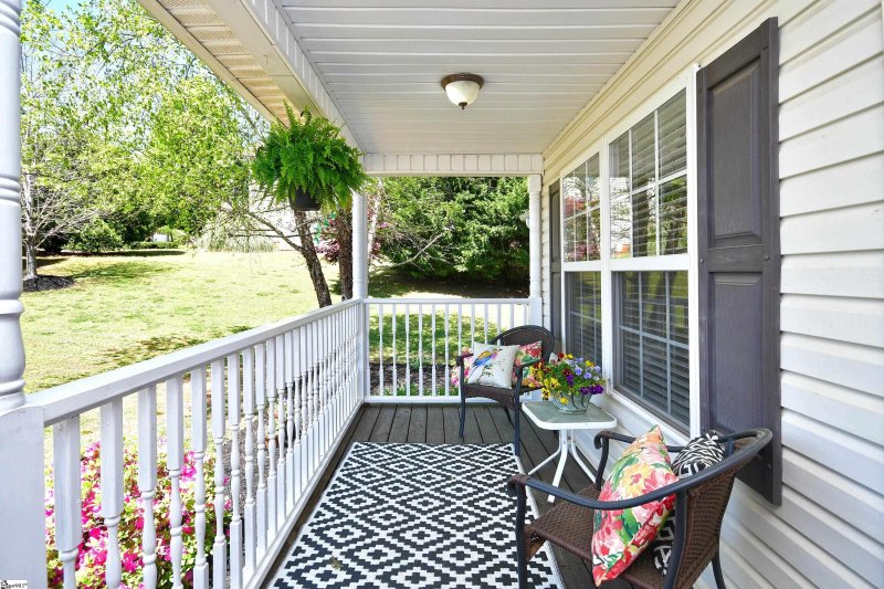 Property image 2 at 19 Cole Creek Court, Greer, SC 29651