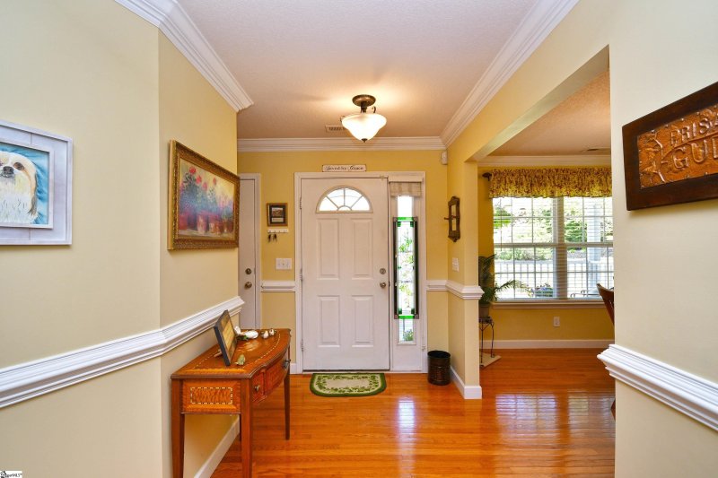 Property image 4 at 19 Cole Creek Court, Greer, SC 29651