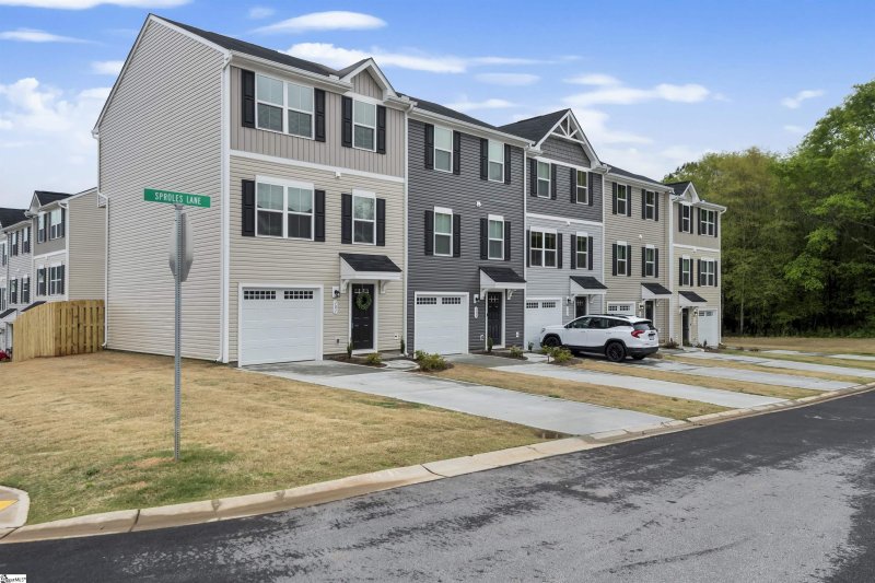 Property image 2 at 101 Sproles Lane, Easley, SC 29642