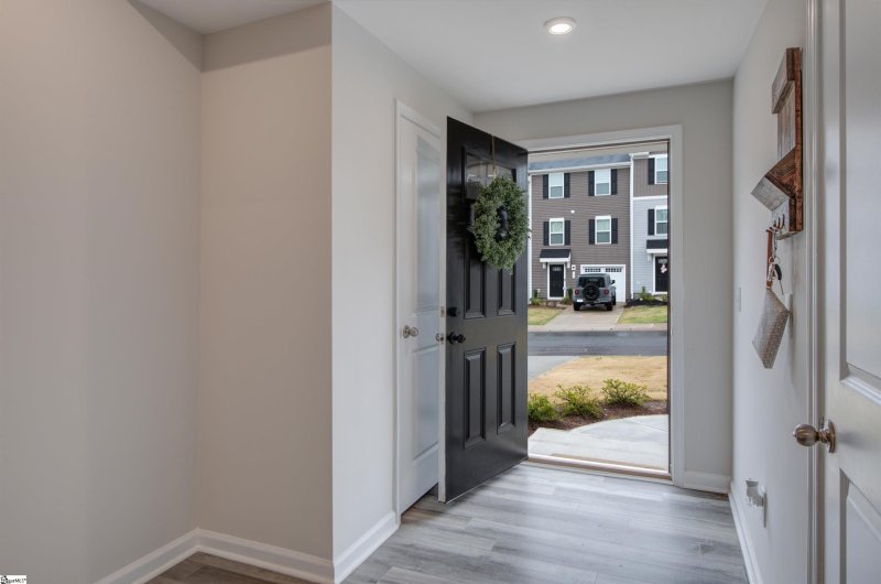 Property image 4 at 101 Sproles Lane, Easley, SC 29642