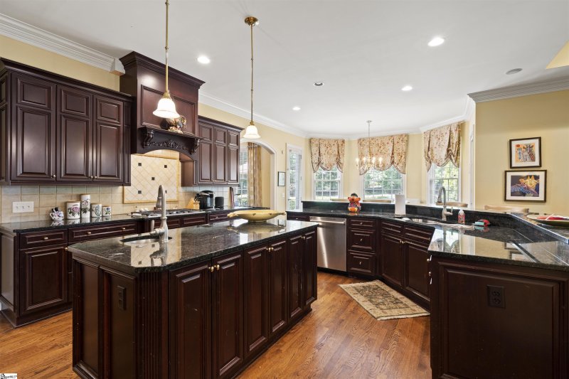 Property image 4 at 128 Ramsford Lane, Simpsonville, SC 29681