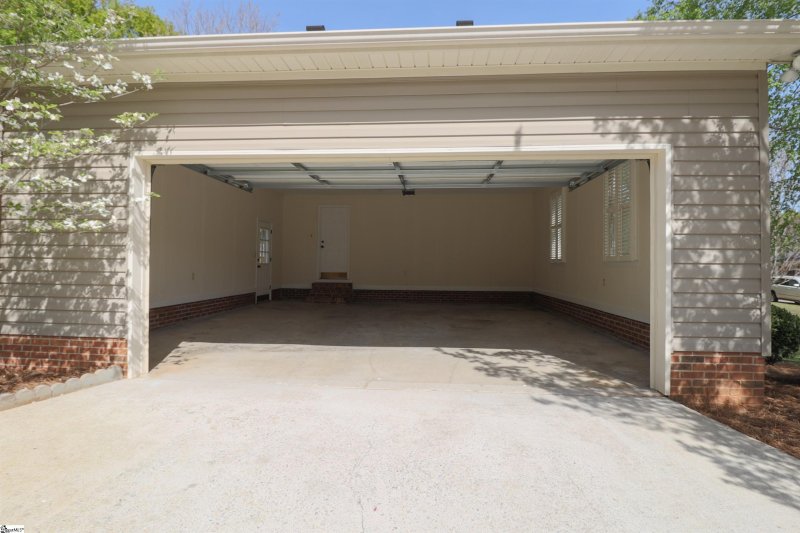 Property image 4 at 207 Fairfax Road, Easley, SC 29642