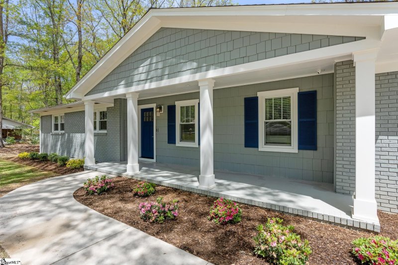 Property image 4 at 30 Greenwood Avenue, Greenville, SC 29615