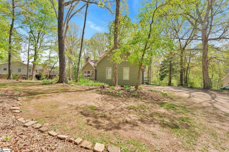 Property image 3 at 105 Ashmore Court, Liberty, SC 29657