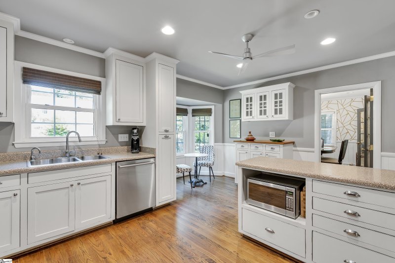 Property image 4 at 300 Beechwood Drive, Spartanburg, SC 29307