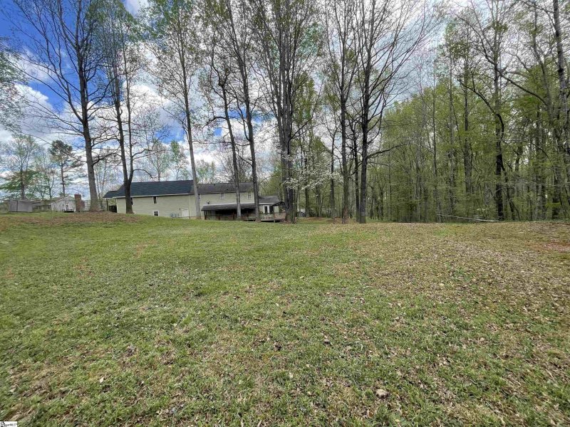 Property image 2 at 108 Nottingham Court, Easley, SC 29640