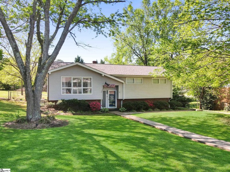 Property image 2 at 316 Shady Drive, Boiling Springs, SC 29316