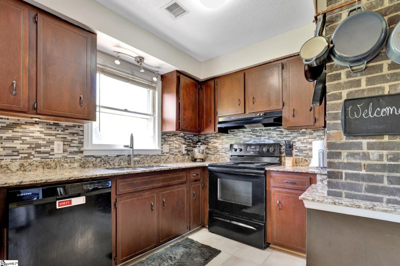 Property image 5 at 316 Shady Drive, Boiling Springs, SC 29316