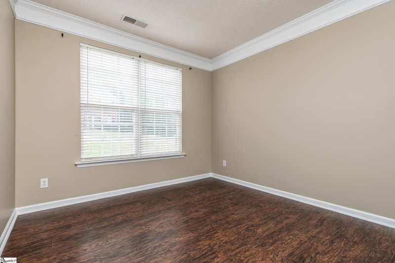 Property image 3 at 11 Stonewater Drive, Simpsonville, SC 29680-7138