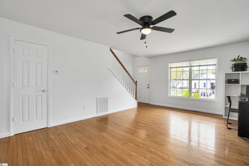 Property image 3 at 115 Cosmos Lane, Greer, SC 29651