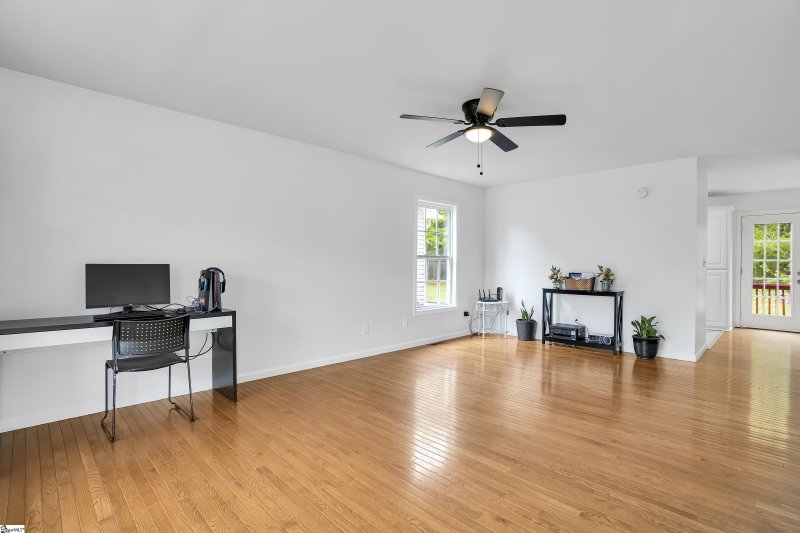 Property image 4 at 115 Cosmos Lane, Greer, SC 29651