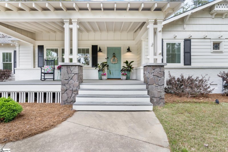 Property image 3 at 207 Hermitage Road, Greenville, SC 29615