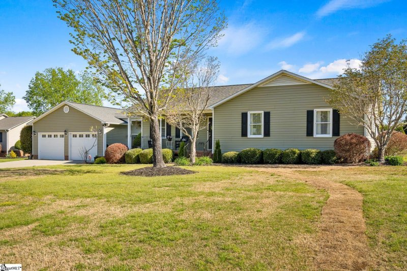 Property image 4 at 110 Hemlock Drive, Williamston, SC 29697