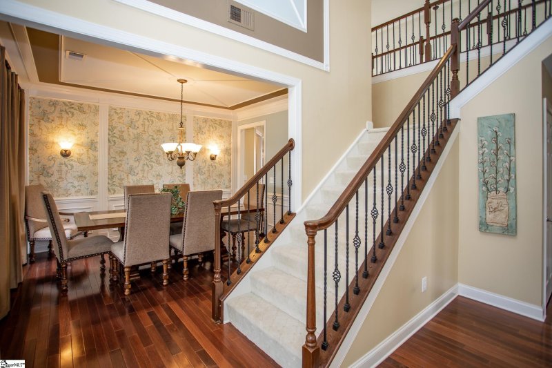 Property image 2 at 8 Scotts Bluff Drive, Simpsonville, SC 29681