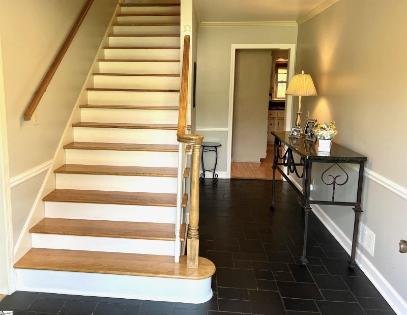 Property image 4 at 406 Mount Vernon Road, Greer, SC 29651-1751