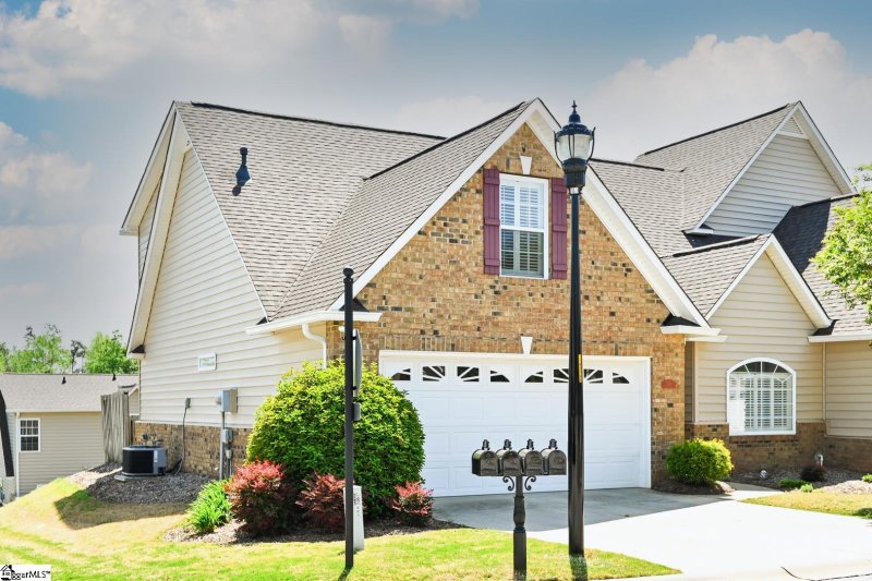 Property image 2 at 501 Falling Rock Way, Greenville, SC 29615