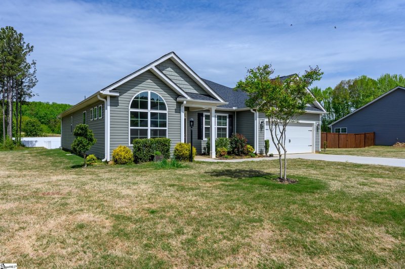 Property image 2 at 502 Coppice Court, Piedmont, SC 29673