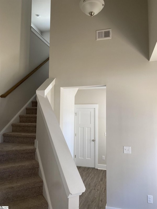 Property image 2 at 25 Creekhaven Lane, Taylors, SC 29687