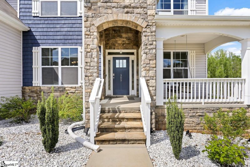 Property image 2 at 305 Wildflower Road, Easley, SC 29642