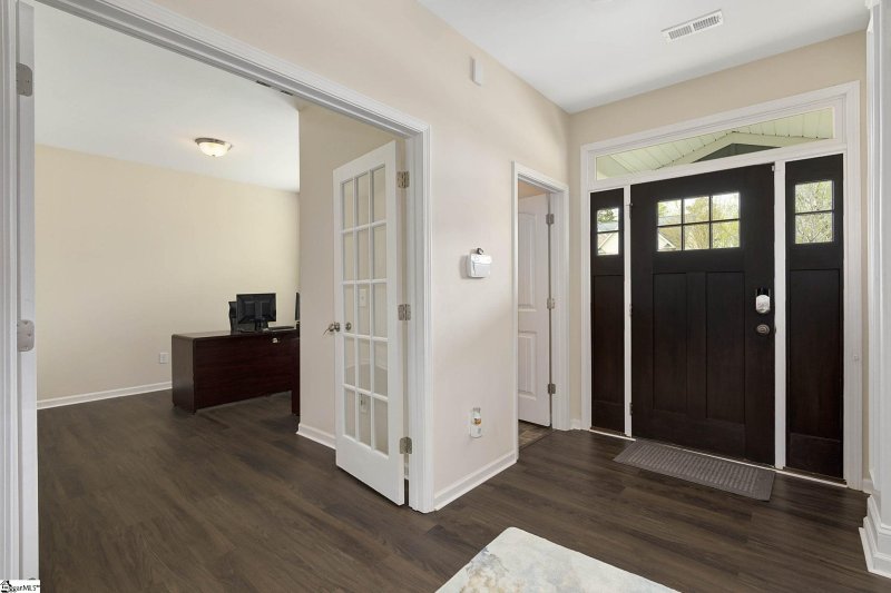 Property image 5 at 9 San Bruno Court, Greer, SC 29651