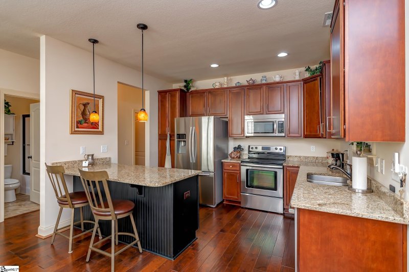 Property image 5 at 10 Litten Way, Greenville, SC 29615