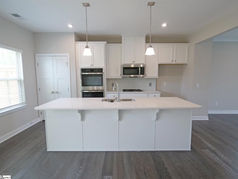 Property image 4 at 9 Eagle Wood Drive, Greenville, SC 29607