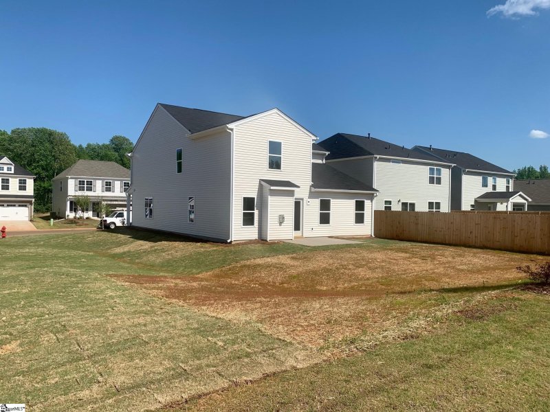 Property image 3 at 404 Grantham Court, Spartanburg, SC 29303