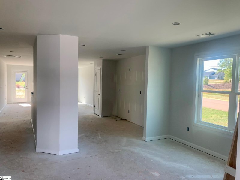 Property image 4 at 404 Grantham Court, Spartanburg, SC 29303