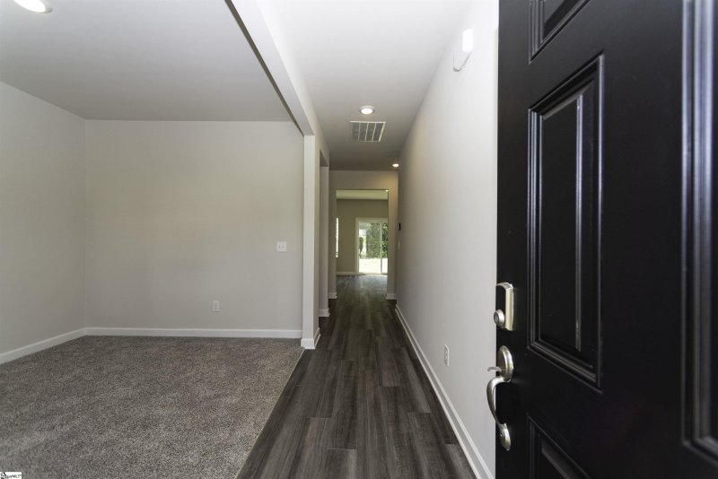 Property image 3 at 906 Winding Springs Road, Spartanburg, SC 29303