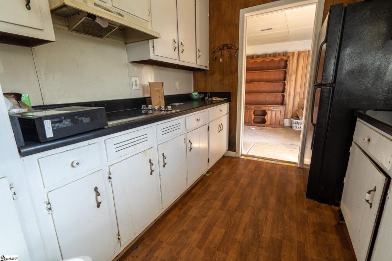 Property image 5 at 318 Skyline Road, Greer, SC 29651-6212