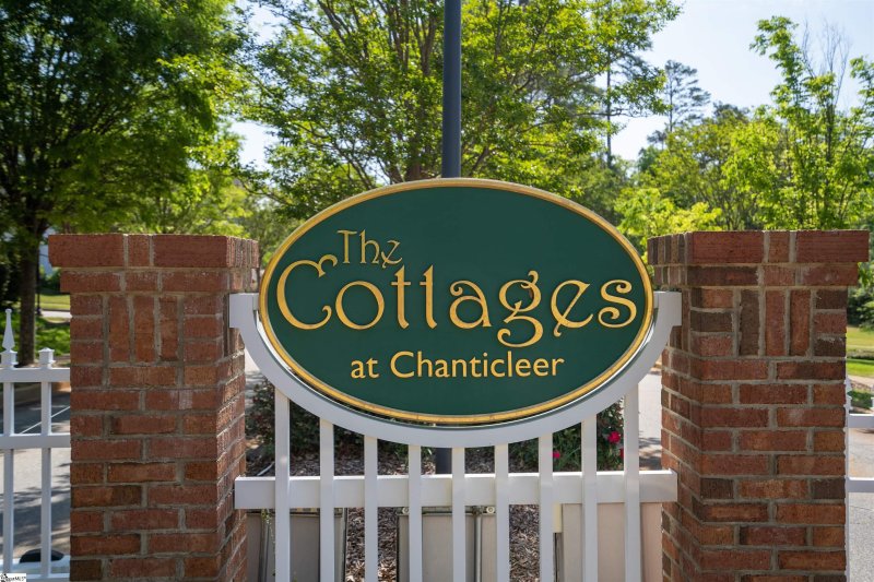 Property image 2 at 624 Berkmans Lane, Greenville, SC 29605