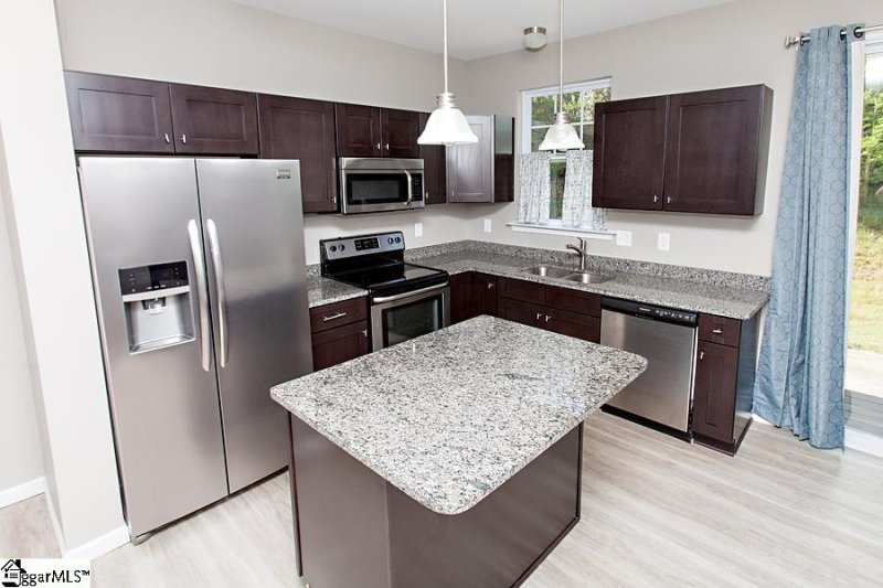 Property image 5 at 95 Huntress Drive, Greer, SC 29651