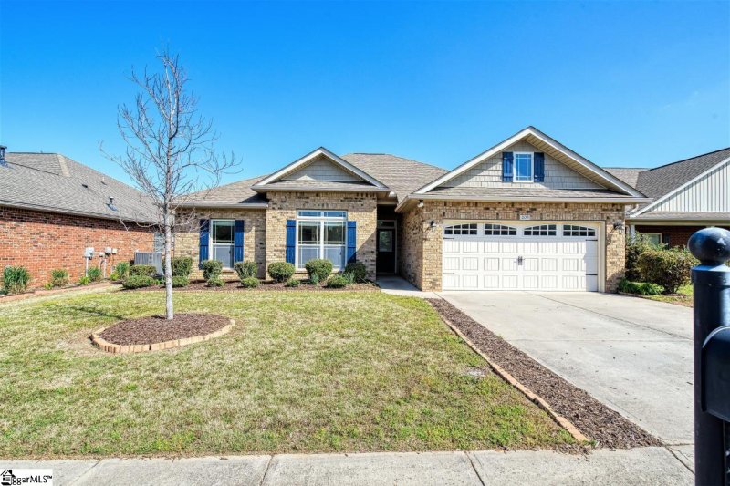 Property image 2 at 203 Reedy Springs Lane, Greenville, SC 29605