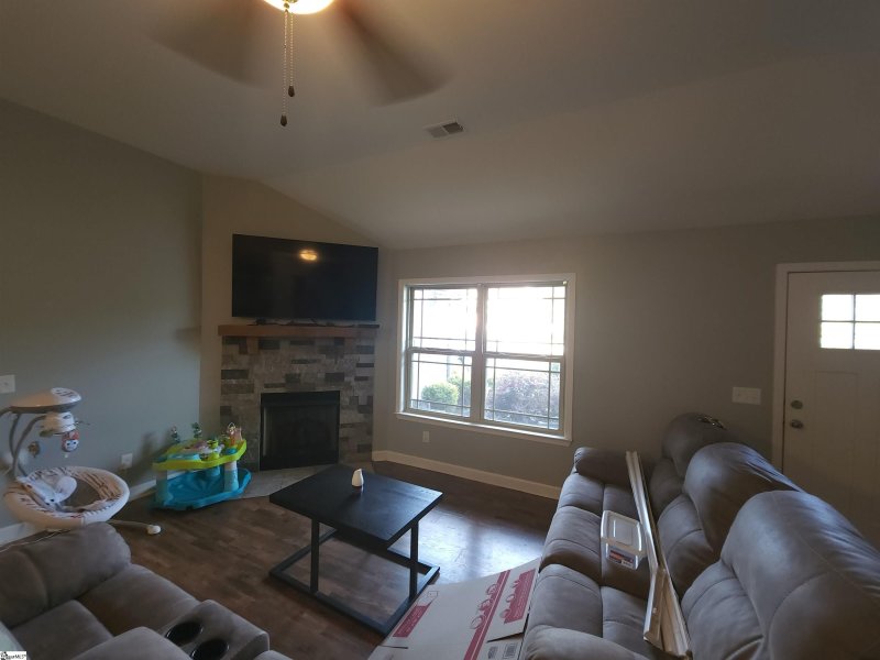 Property image 2 at 109 Malibu Road, Liberty, SC 29657