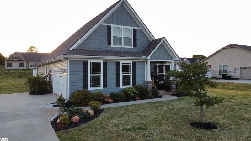 Property image 3 at 1800 Ballenger Road, Wellford, SC 29385