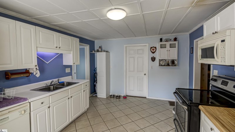 Property image 5 at 215 A Street, Greenville, SC 29609