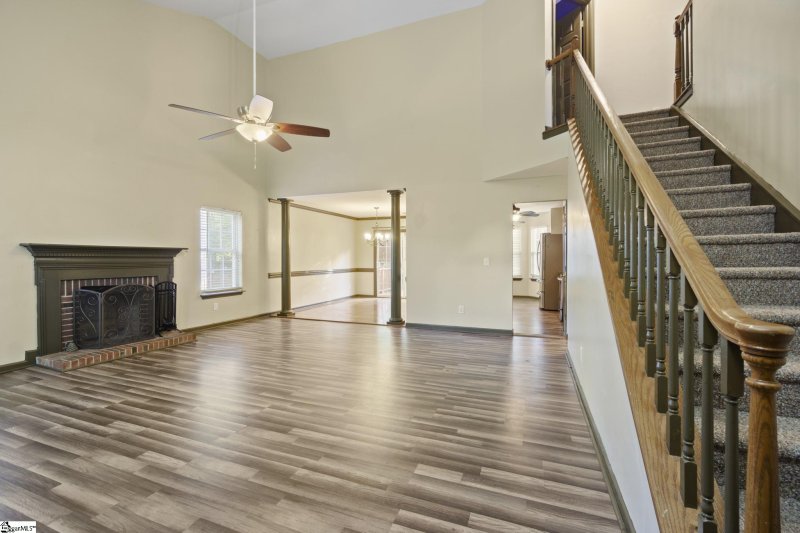 Property image 4 at 220 Windsong Drive, Greenville, SC 29615