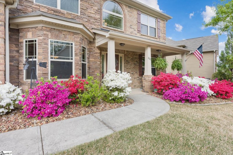 Property image 2 at 223 Dairwood Drive, Simpsonville, SC 29680
