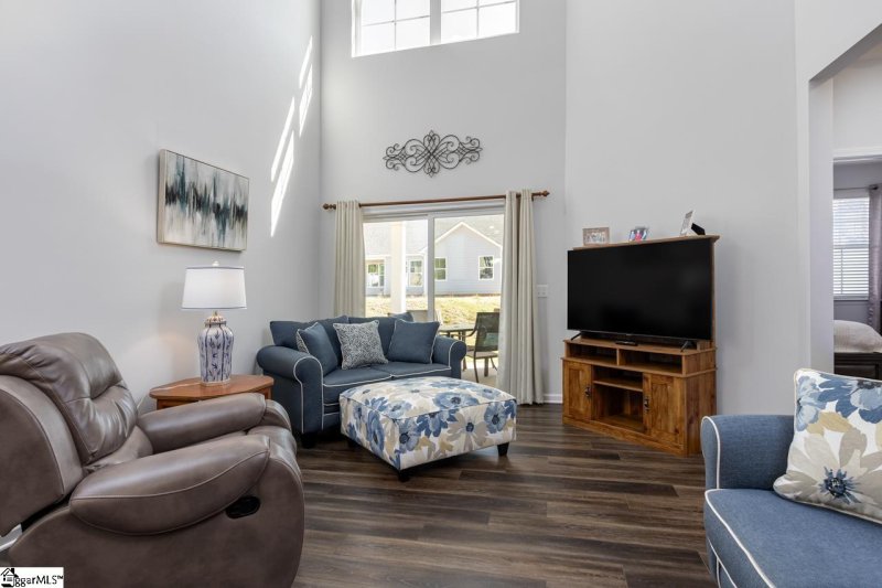 Property image 3 at 831 APPLEBY Drive, Simpsonville, SC 29681