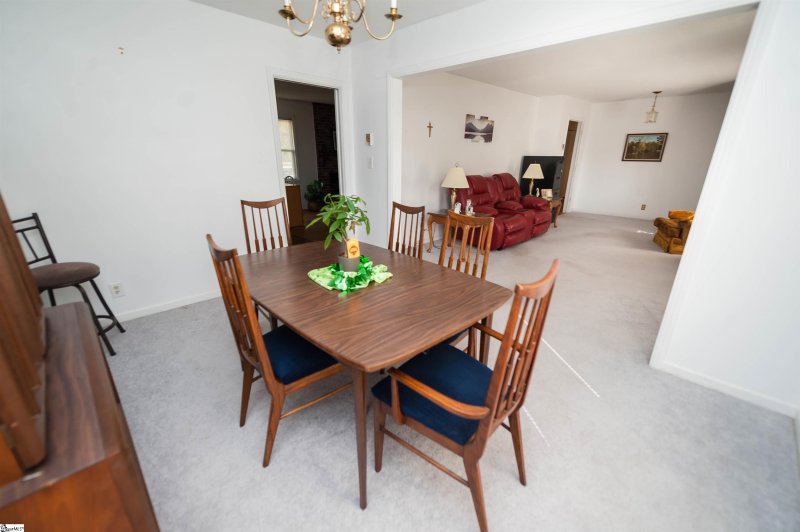 Property image 5 at 206 Convair Drive, Spartanburg, SC 29301