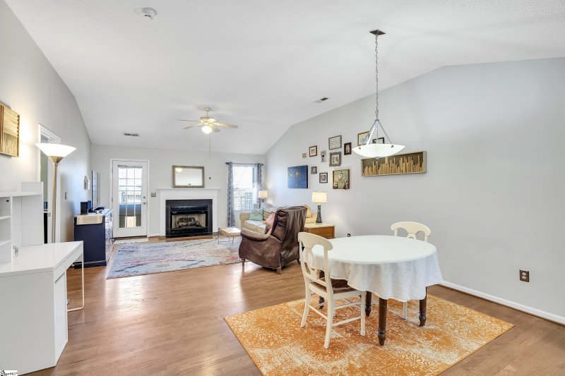 Property image 4 at 15 Hillside Glen Drive, Greer, SC 29650