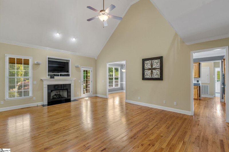 Property image 5 at 15 S Silver View Lane, Greer, SC 29651