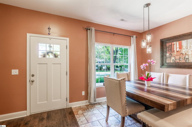 Property image 2 at 100 Village Court, Greer, SC 29651