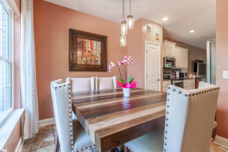 Property image 4 at 100 Village Court, Greer, SC 29651