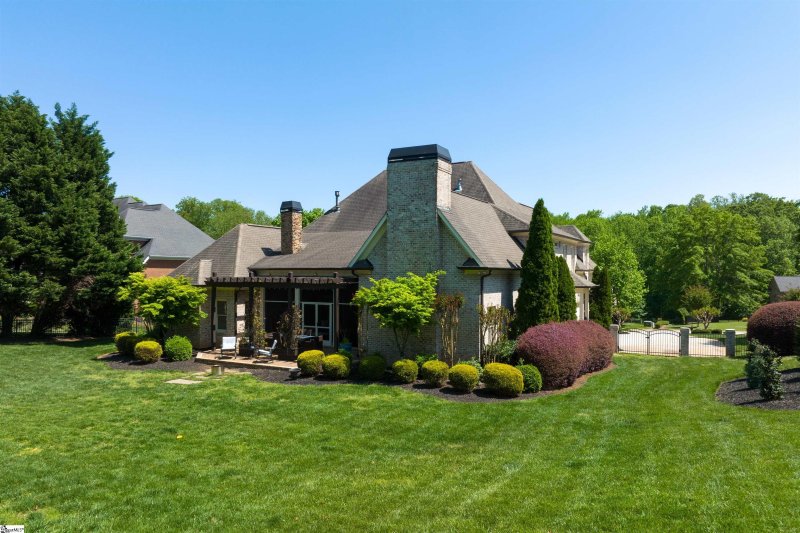 Property image 2 at 132 Ramsford Lane, Simpsonville, SC 29681