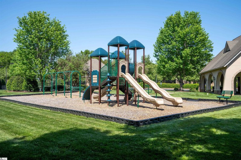 Property image 5 at 132 Ramsford Lane, Simpsonville, SC 29681