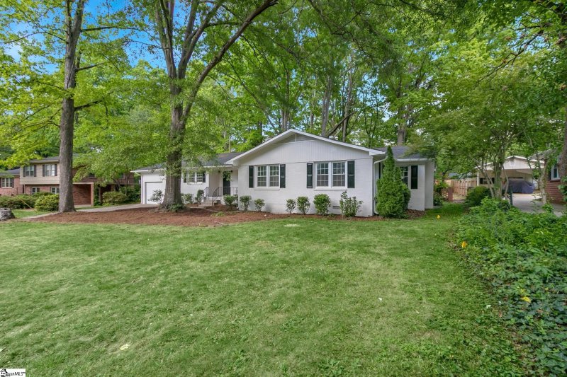 Property image 3 at 409 Cherokee Drive, Greenville, SC 29615