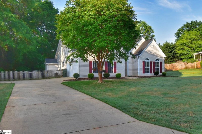 Property image 3 at 412 Ashley Oaks Drive, Moore, SC 29369