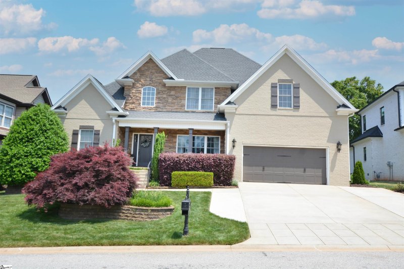 Property image 2 at 104 Kettle Oak Way, Simpsonville, SC 29680
